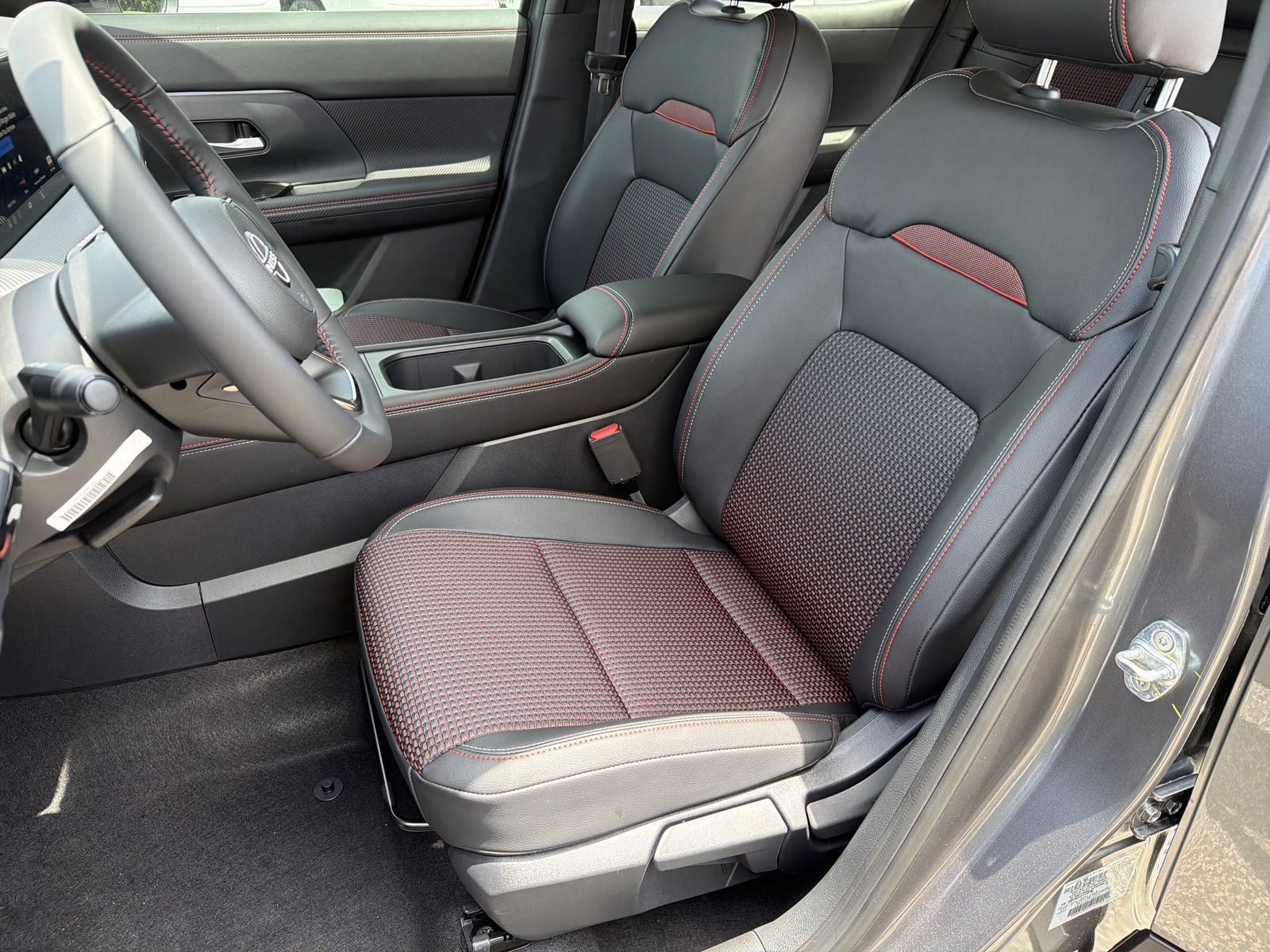 New 2026 Gray Nissan SR image 20