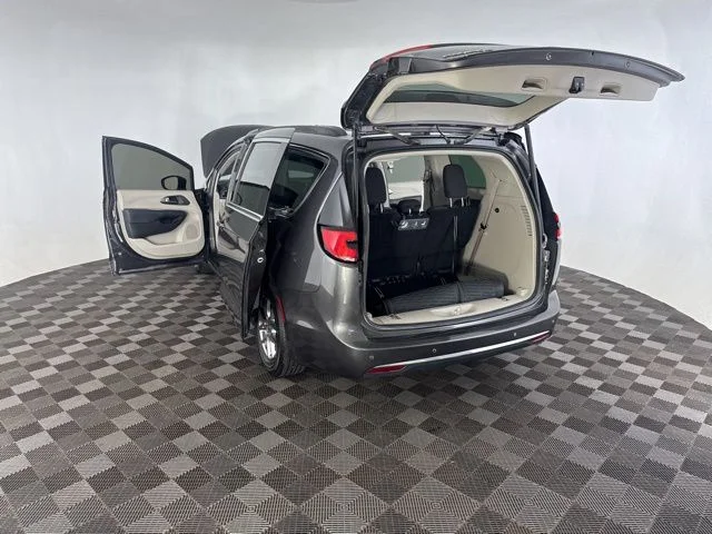 Used 2021 Gray Chrysler Touring image 20