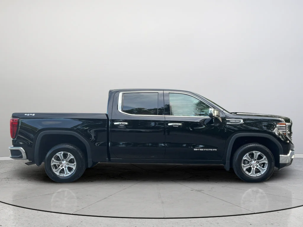 2025 GMC Sierra 1500 SLT - Photo 6