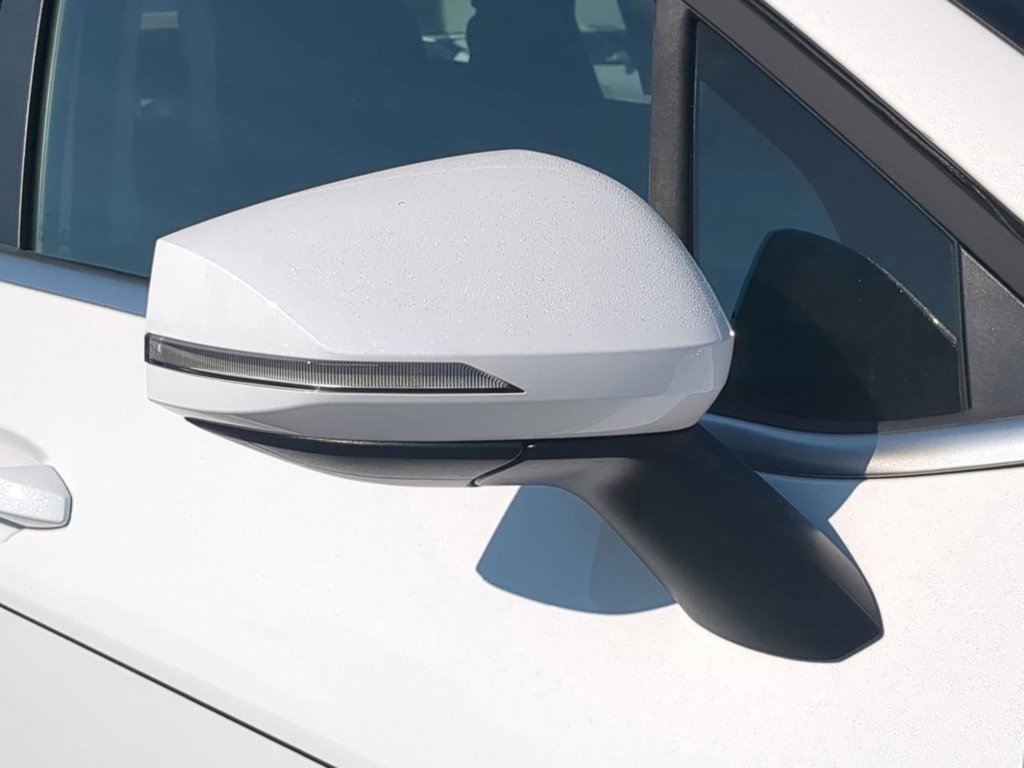 New 2026 Glacial White Pearl Kia EX image 35