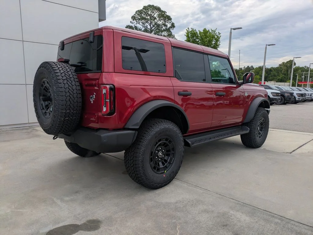 New 2026 Ruby Red Metallic Tinted Clearcoat Ford Outer Banks image 4