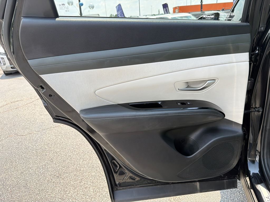 2025 Hyundai Tucson Limited - Photo 22