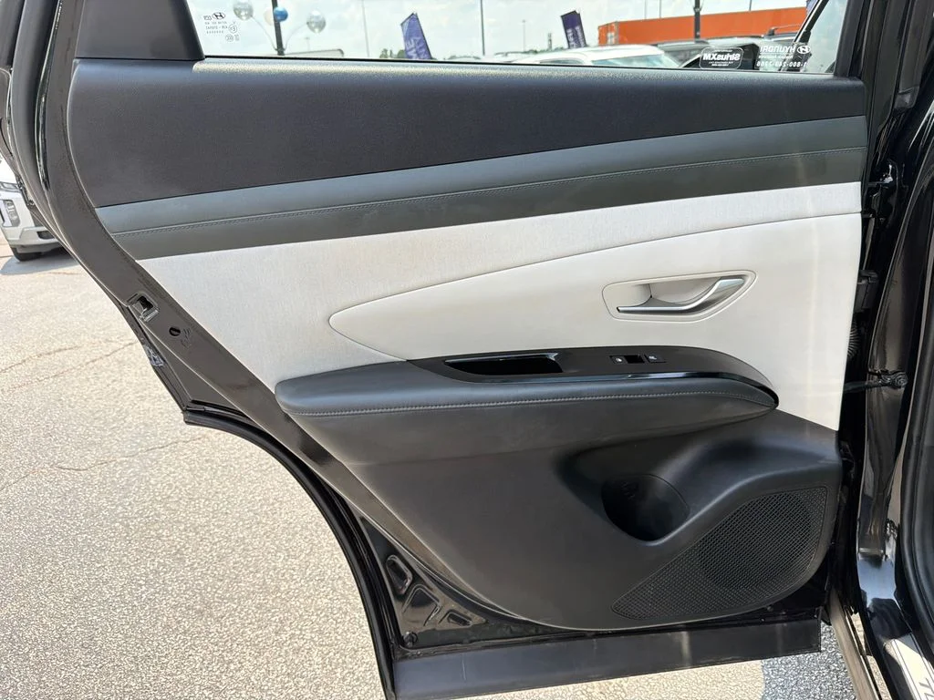 Used 2025 Black Hyundai Limited image 22