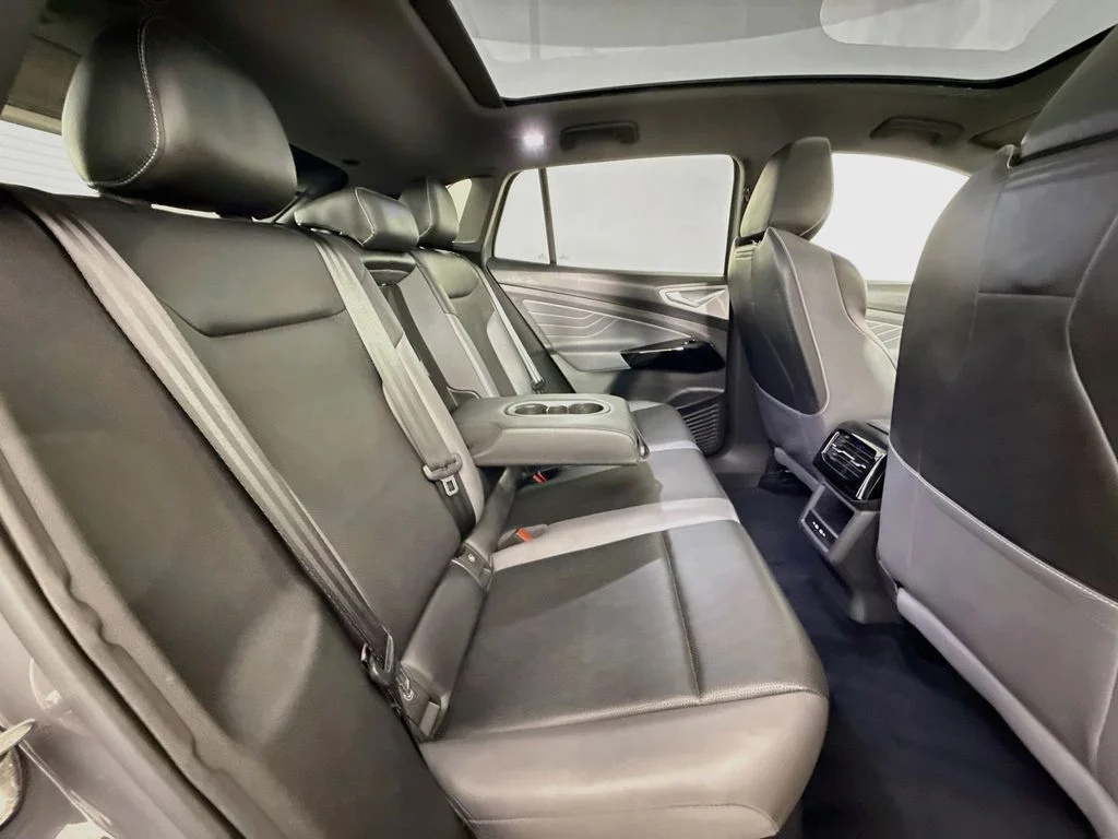 Used 2023 Gray Volkswagen Pro S image 28