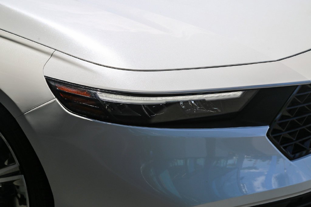 Certified Used 2024 Platinum White Pearl Honda HYBRID SPORT image 39