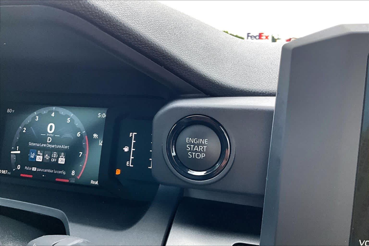 Used 2025 Underground Toyota SR5 image 30