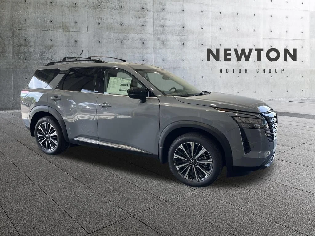 2026 Nissan Pathfinder Platinum 2WD's photo