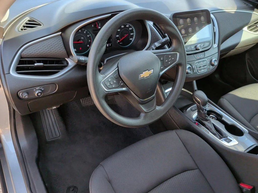 Used 2025 Gray Chevrolet LT image 14