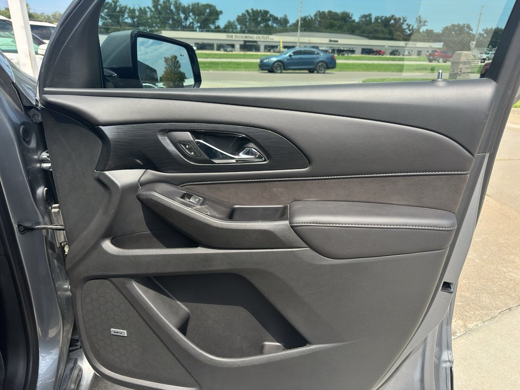 Used 2020 Satin Steel Metallic Chevrolet High Country image 30