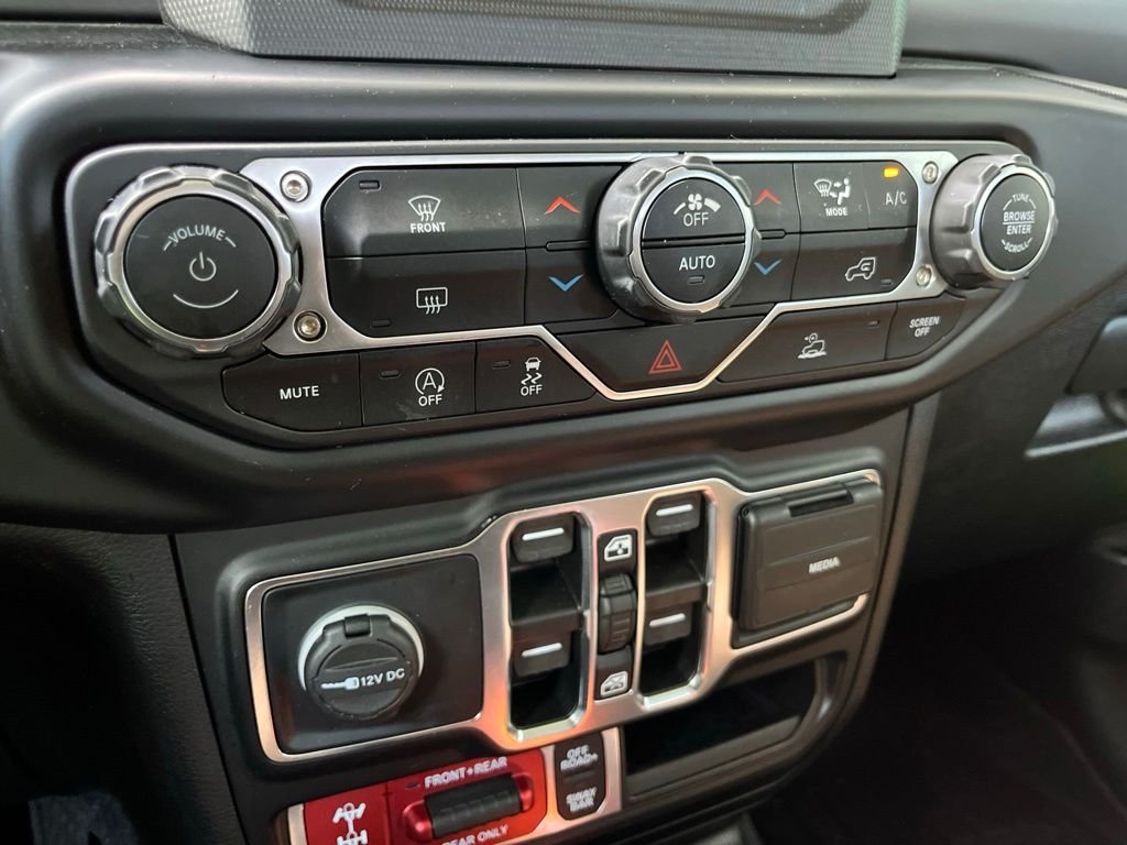 Used 2021 Limited Edition Gecko Clearcoat Jeep Rubicon image 34