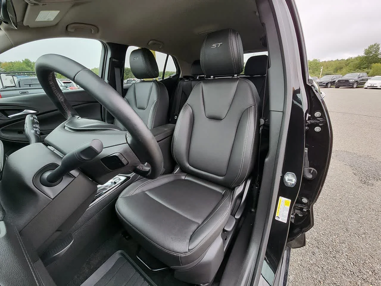 Used 2024 Ebony Twilight Metallic Buick Sport Touring image 12