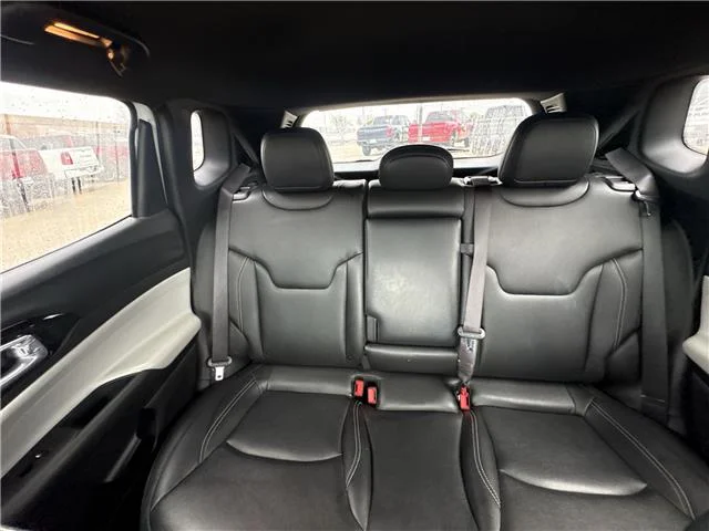 Used 2025 Bright White Clearcoat Jeep Limited 4x4 image 24