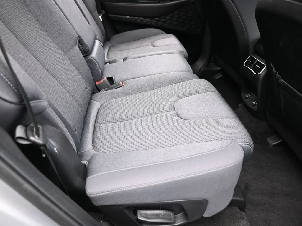Used 2023 Shimmering Silver Pearl Hyundai SEL image 39