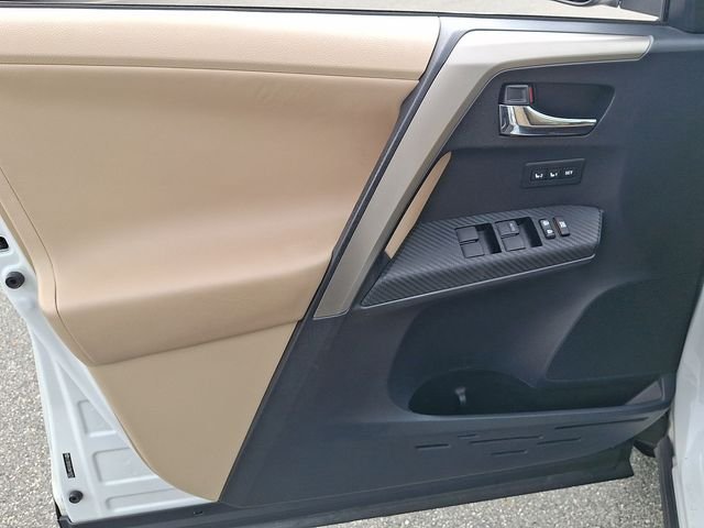 Used 2013 White Toyota Limited image 27