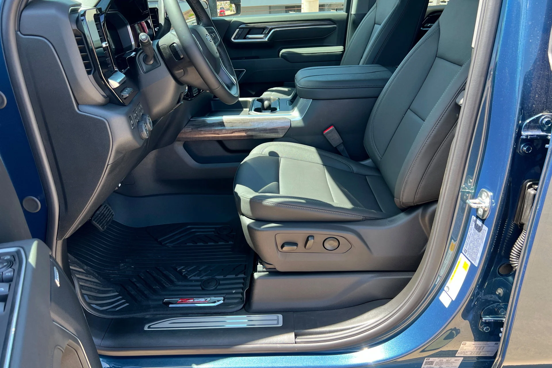 2026 Chevrolet Silverado 2500 HD LTZ - Photo 17