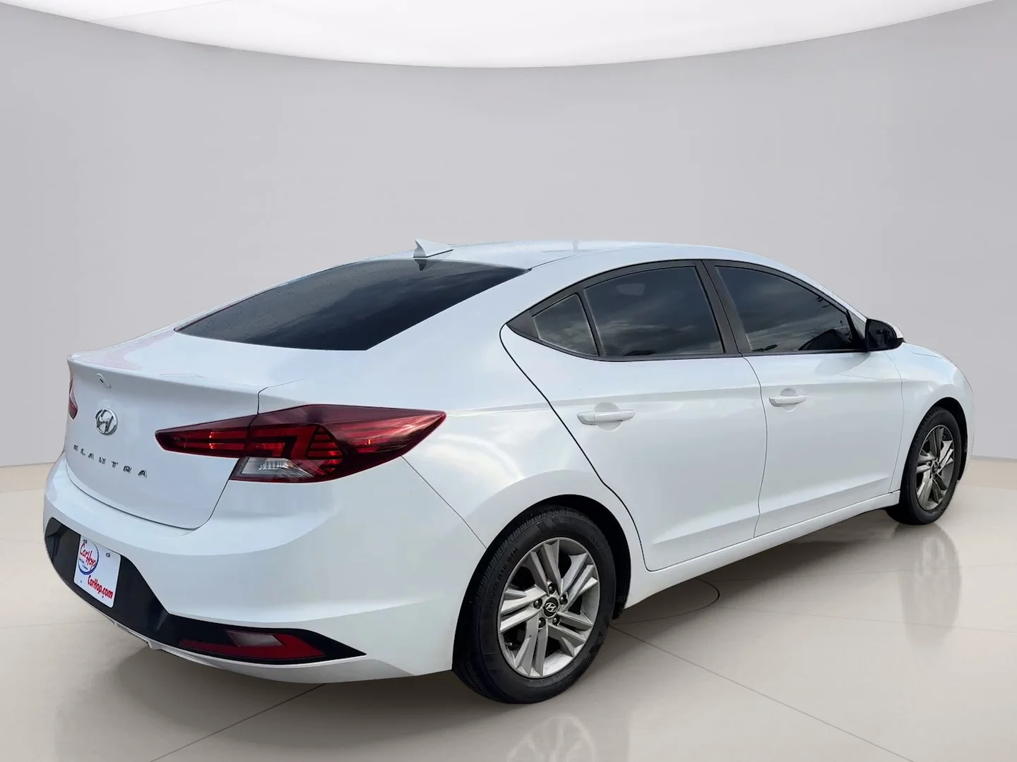 Used 2019 White Hyundai LIMITED image 5