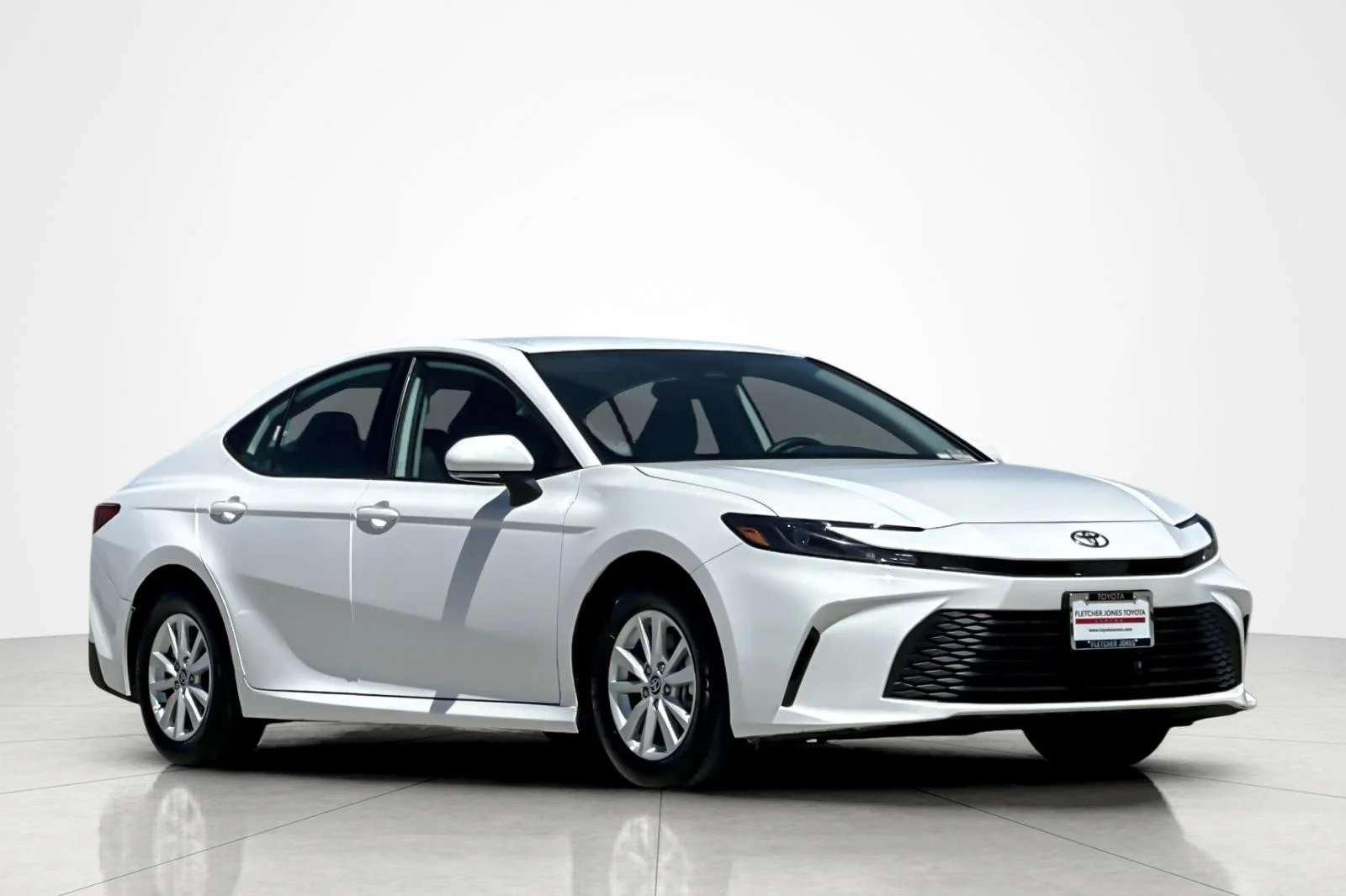 Used 2026 Ice Cap Toyota LE image 7