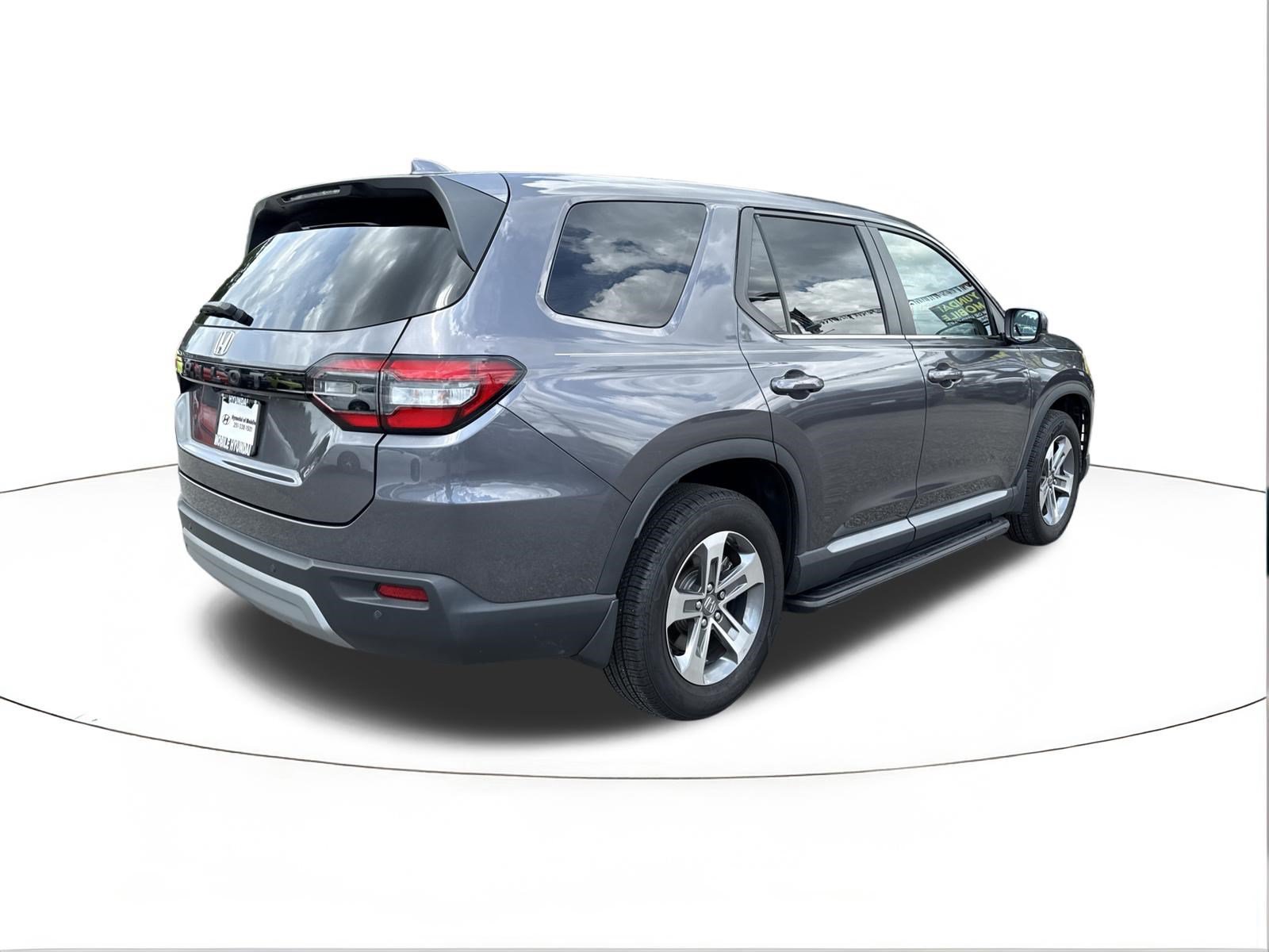 Used 2025 Modern Steel Metallic Honda EX-L image 3