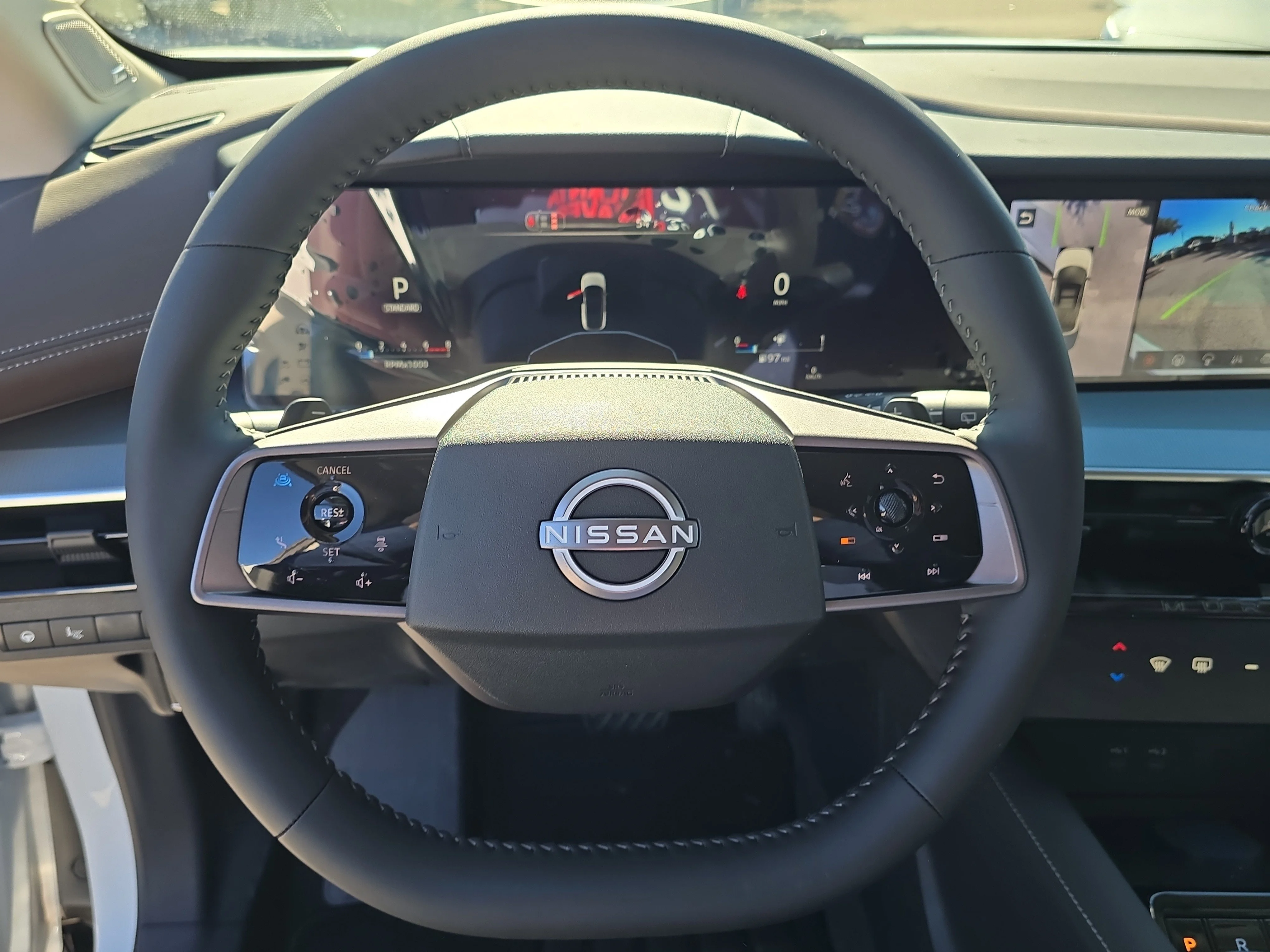 New 2026 Everest White Pearl TriCoat Nissan Platinum image 32