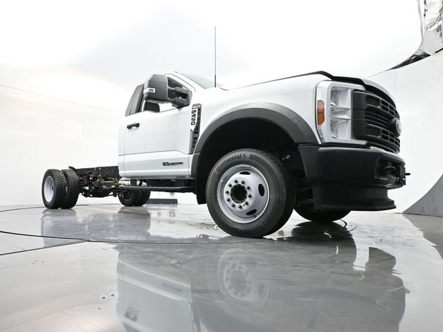 2024 Ford F-450 Super Duty Chassis Cab XL - Photo 27
