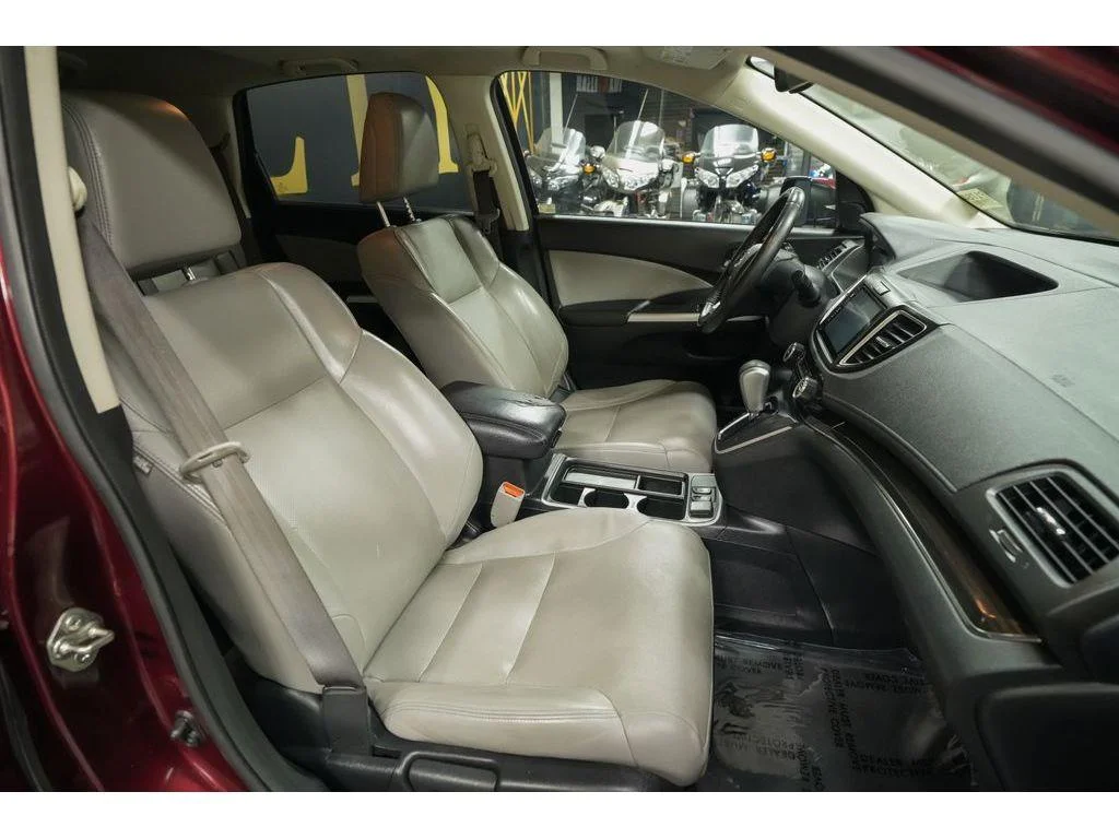 Used 2016 Basque Red Pearl II Honda EX-L image 17