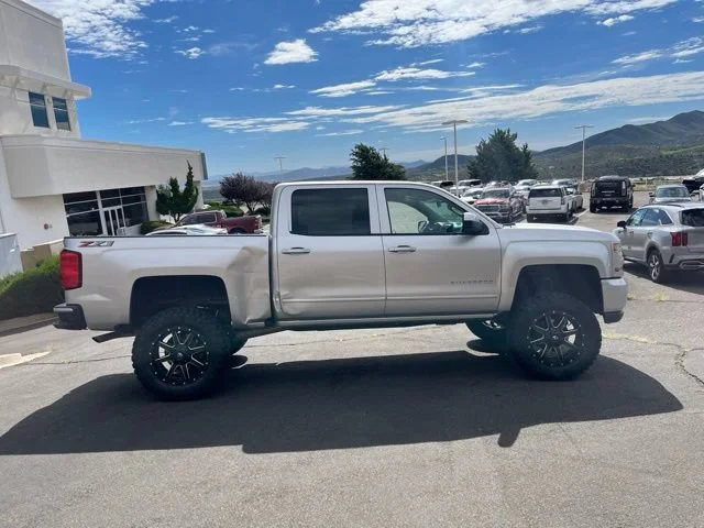 Used 2018 Silver Ice Metallic Chevrolet LT image 6