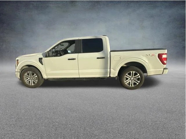 Used 2023 White Ford XL image 2