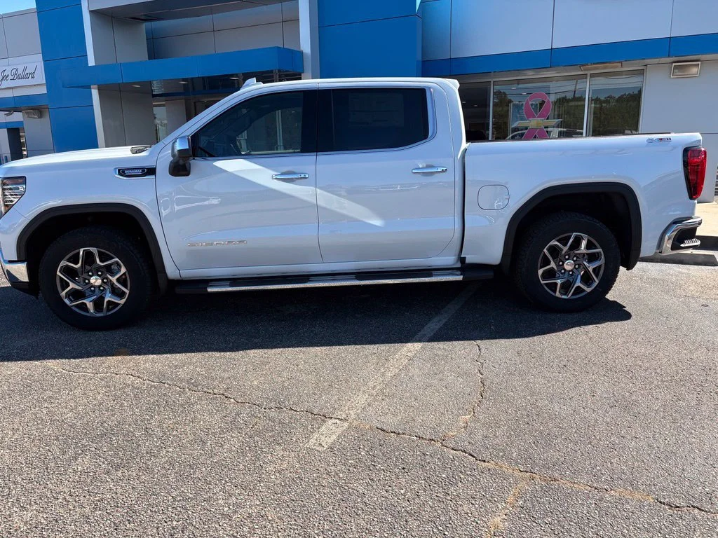 New 2026 Glacier White Tricoat GMC SLT image 7