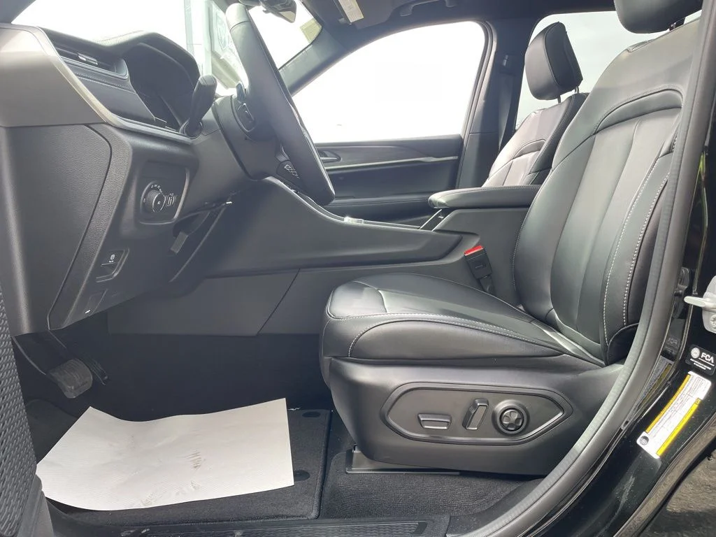 2025 Jeep Grand Cherokee Limited - Photo 20