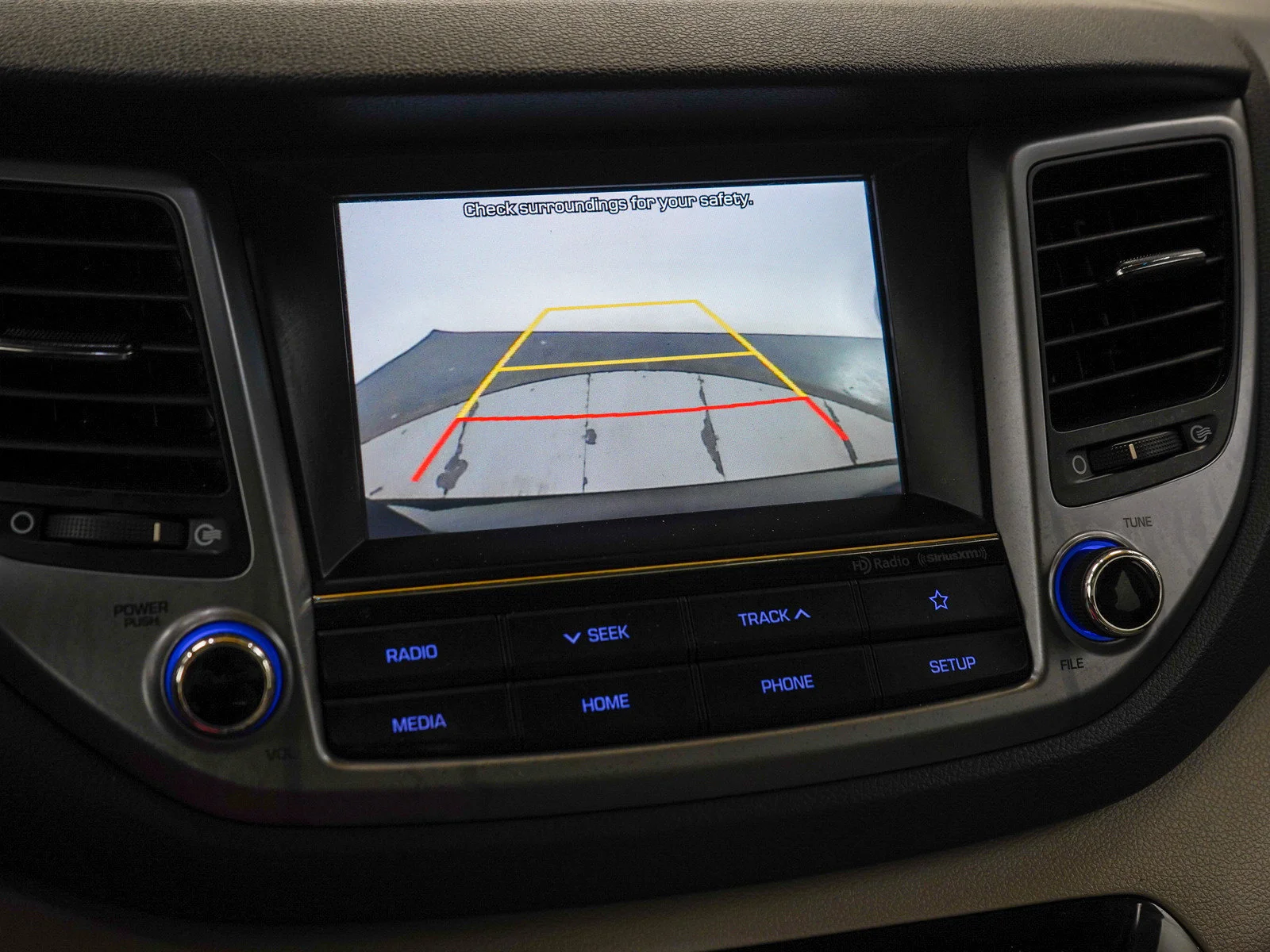 Used 2018 Black Noir Pearl Hyundai Value image 28