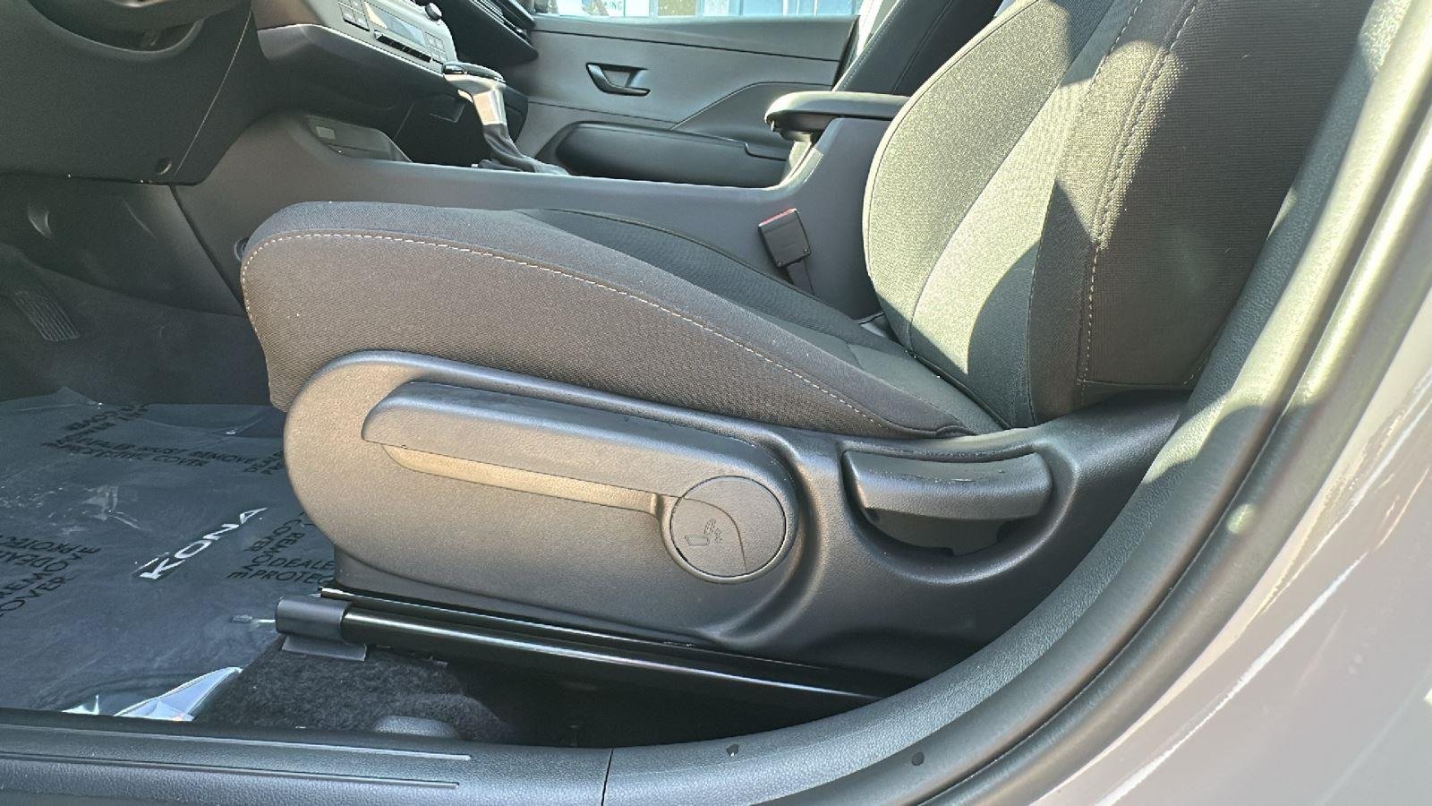 Used 2026 Cyber Gray Metallic Hyundai SEL Sport image 10