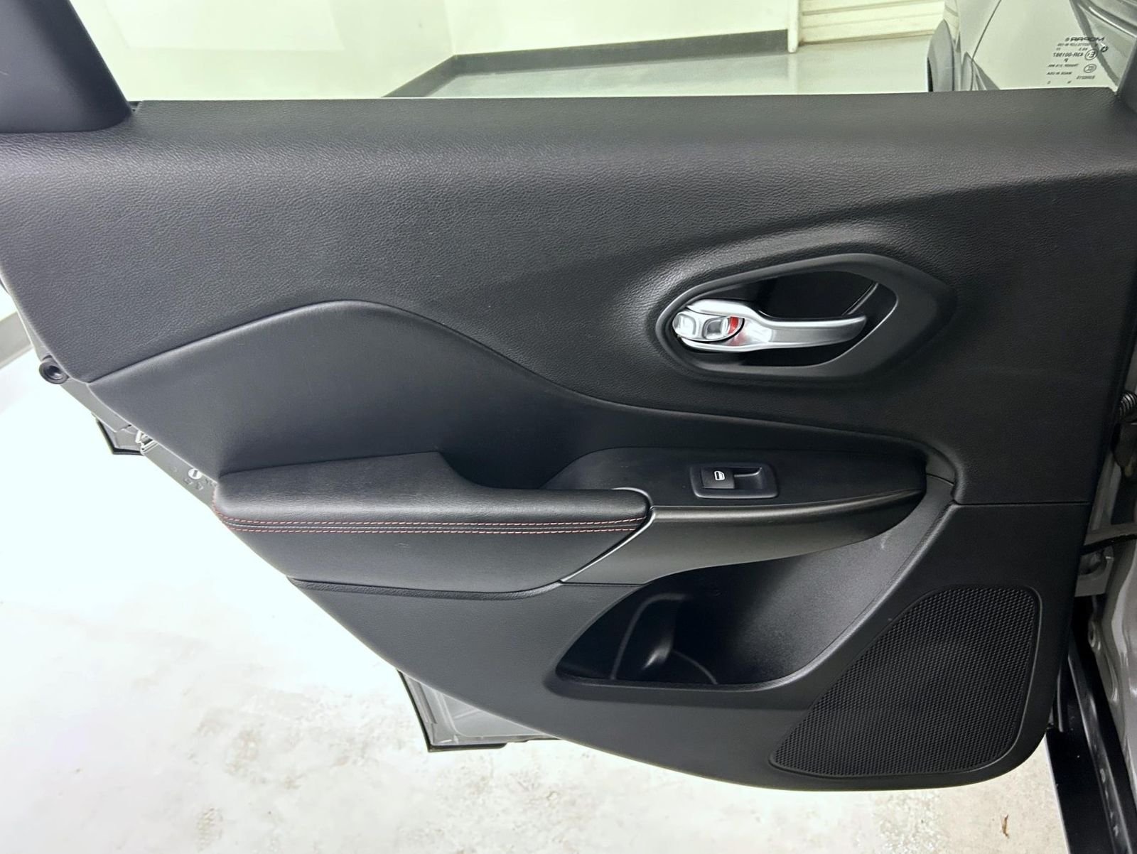 Used 2019 Gray Jeep Trailhawk image 20