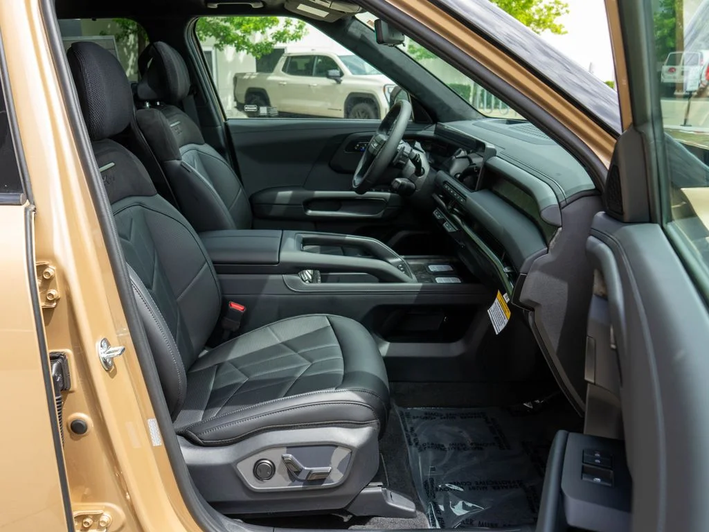 New 2027 Terrain Brown Kia X-Pro SX Prestige image 10