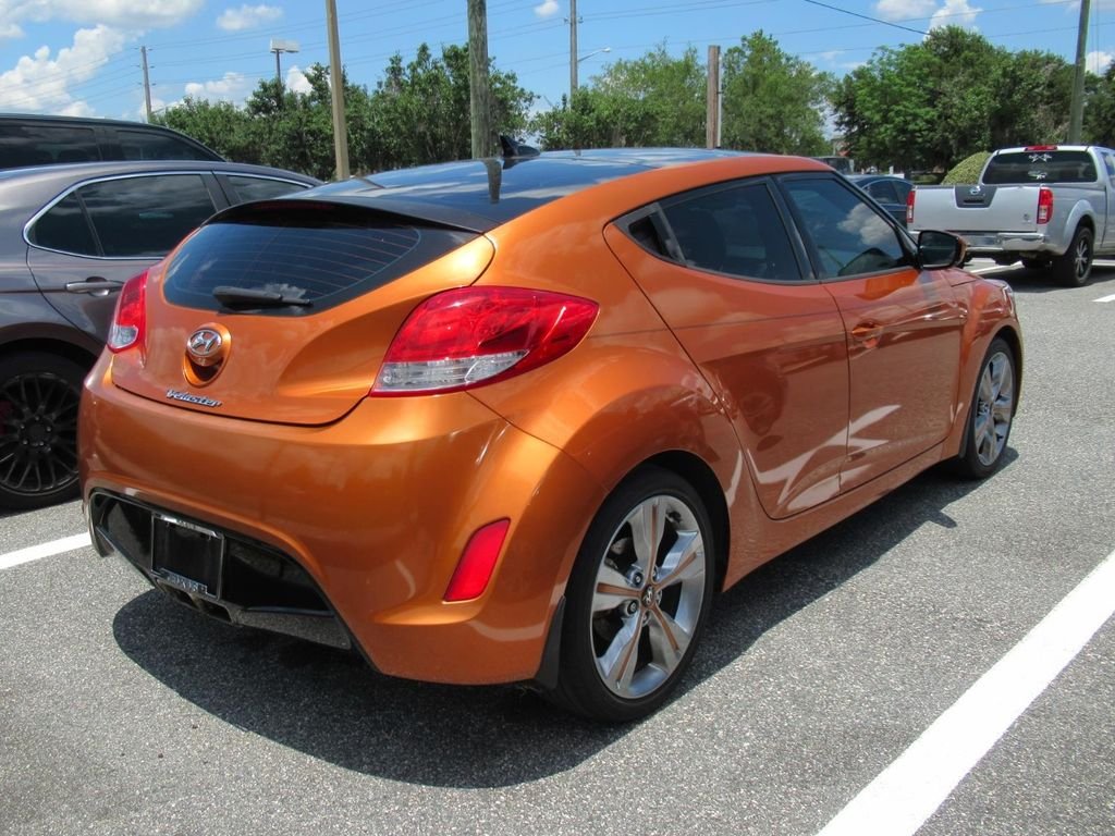 Used 2016  Hyundai Base image 4
