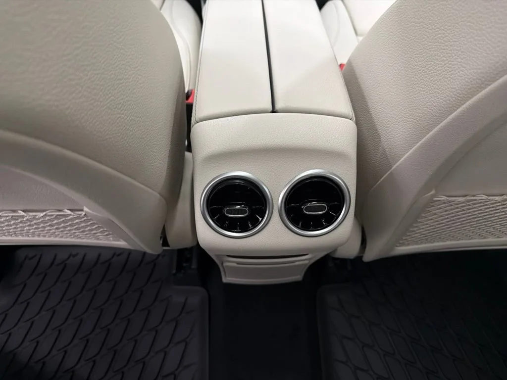 New 2026 Black Mercedes-Benz GLB 250 image 22