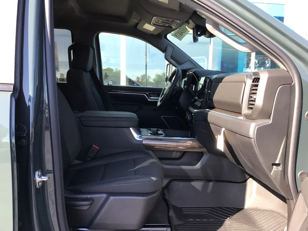 New 2026 Cypress Gray Chevrolet LT image 7