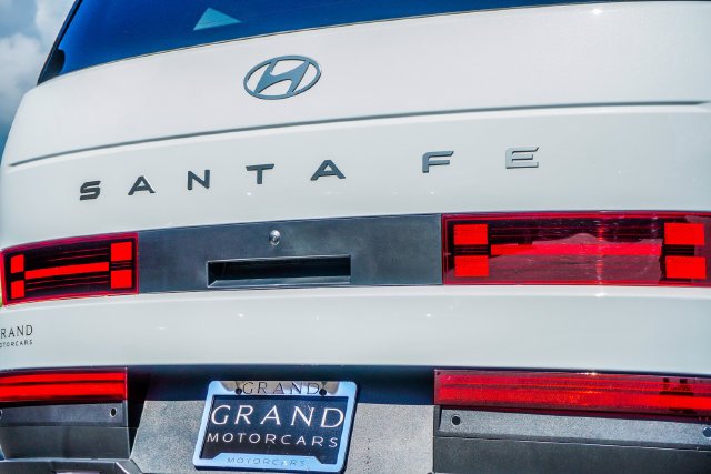 Certified Used 2026 White Hyundai SE image 15