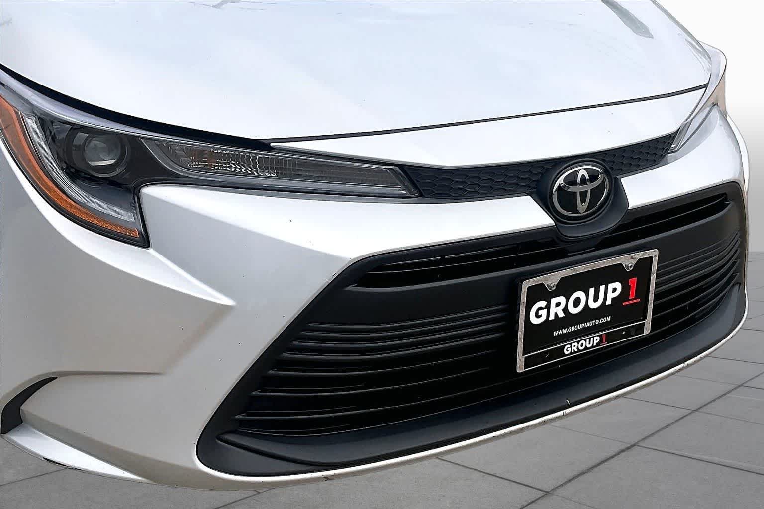 Used 2023 Classic Silver Metallic Toyota LE image 27