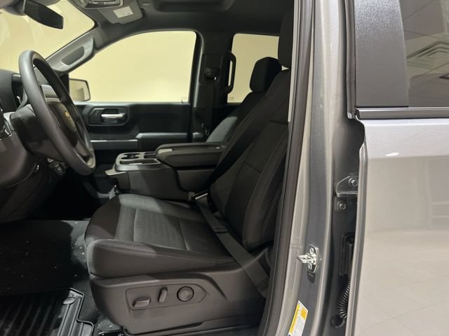 2025 Chevrolet Silverado 1500 Custom - Photo 17