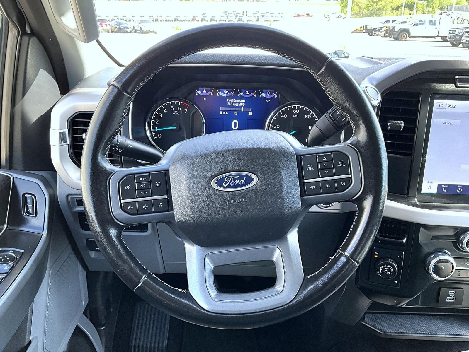 Used 2023 Oxford White Ford XLT image 11