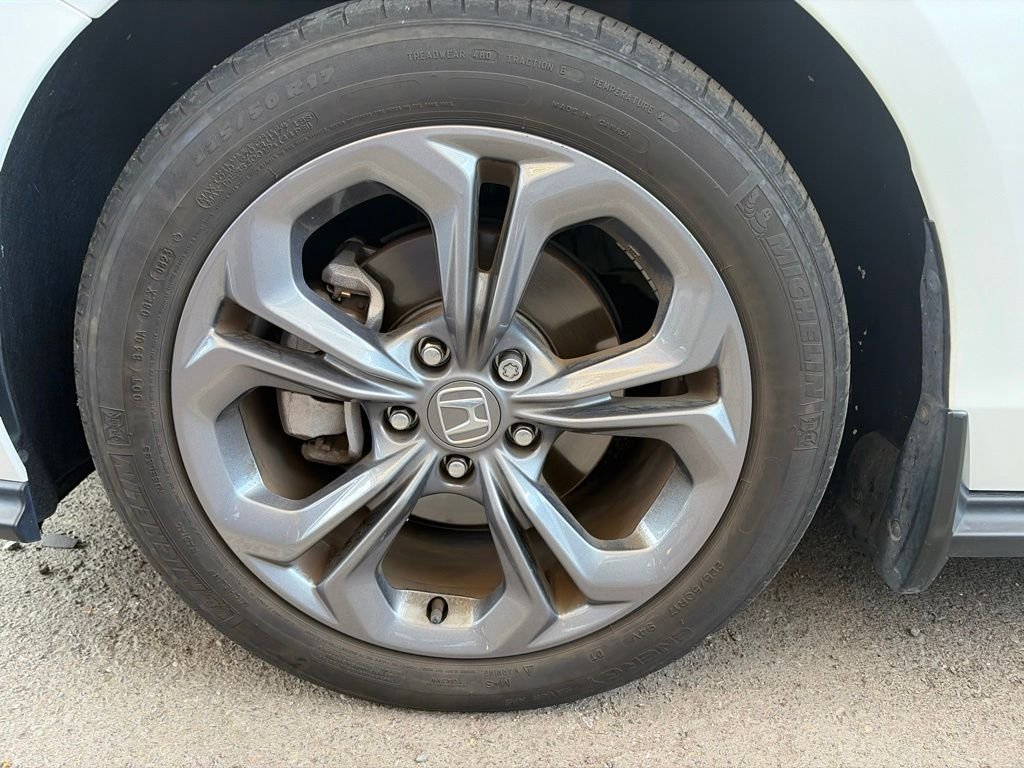 Used 2023 White Honda EX image 14