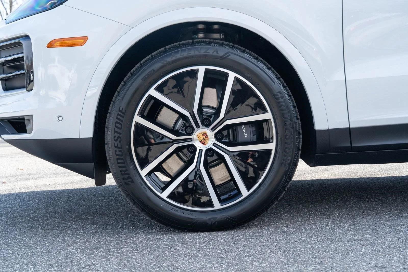2026 Porsche Cayenne Coup E-Hybrid - Photo 12