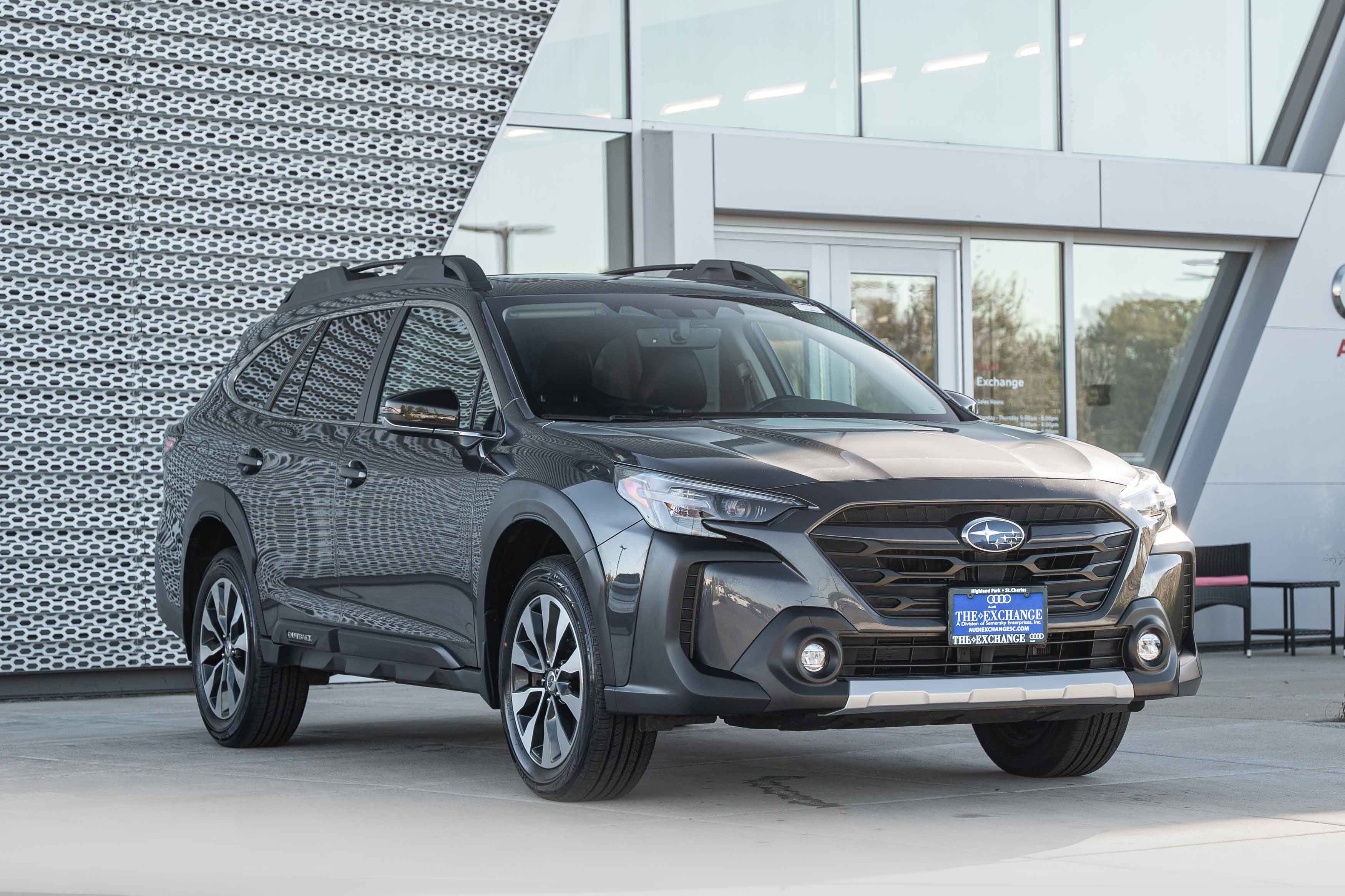 Used 2023 Magnetite Gray Metallic Subaru Limited image 1