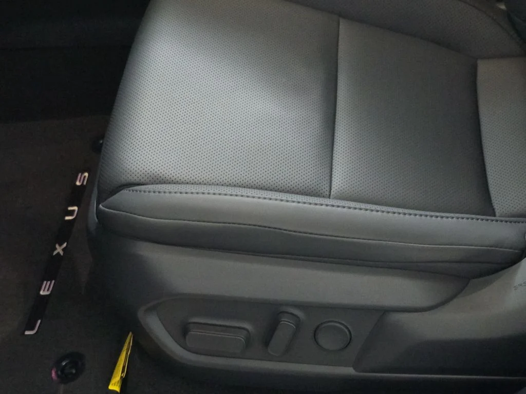 New 2026 Ultra White Lexus PREMIUM AWD image 27