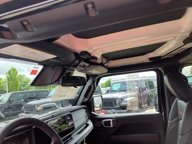 New 2026 Black Clear-Coat Exterior Paint Jeep Rubicon image 13