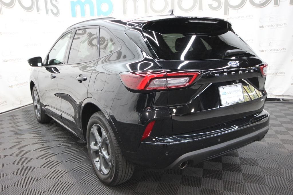 Used 2023 Black Ford ST-Line image 4