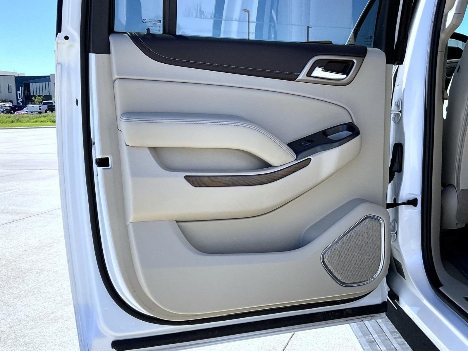 Used 2019 White GMC Denali image 23