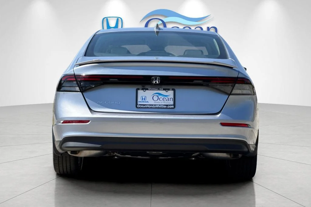 New 2026 Solar Silver Metallic Honda LX image 5