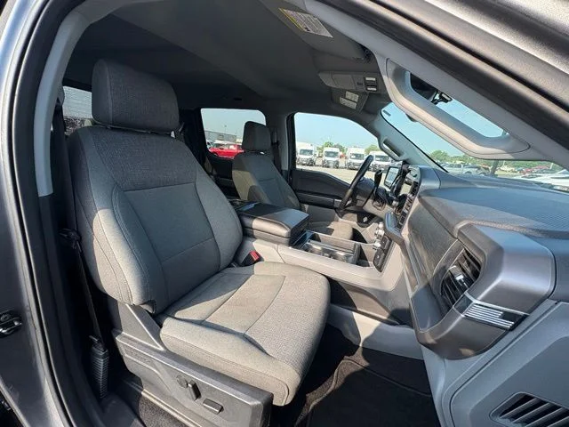 Used 2024 Gray Ford XLT image 27
