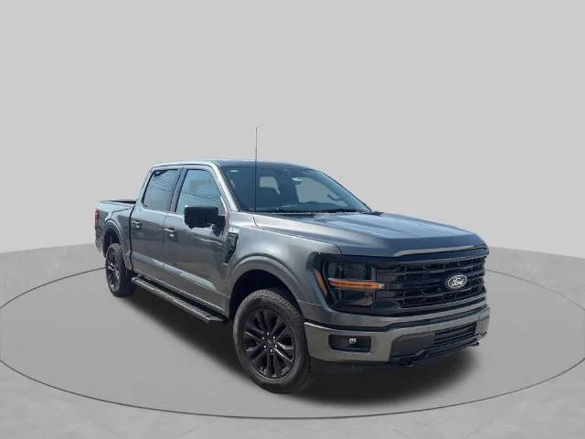 New 2026 Carbonized Gray Metallic Ford XLT image 7